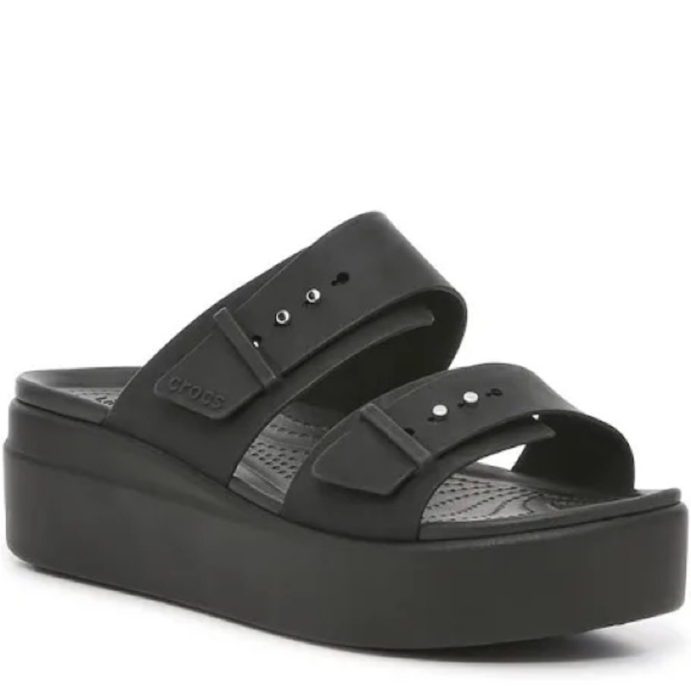 Crocs Brooklyn low wedge sandal